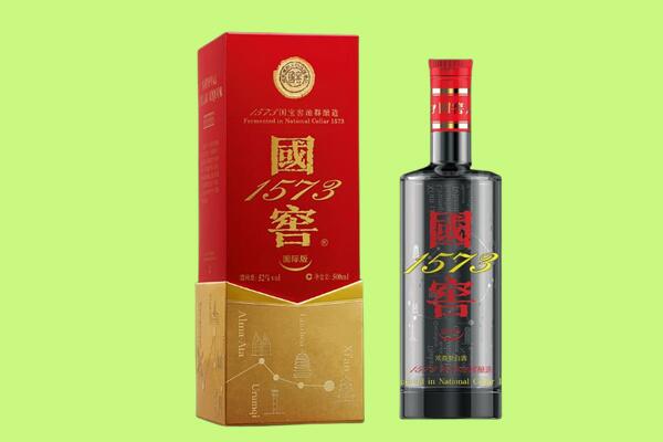龙圩区回收国窖1573.jpg